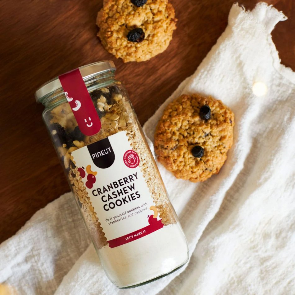 Pineut Cookies jar Cranberry Cashew Cookies