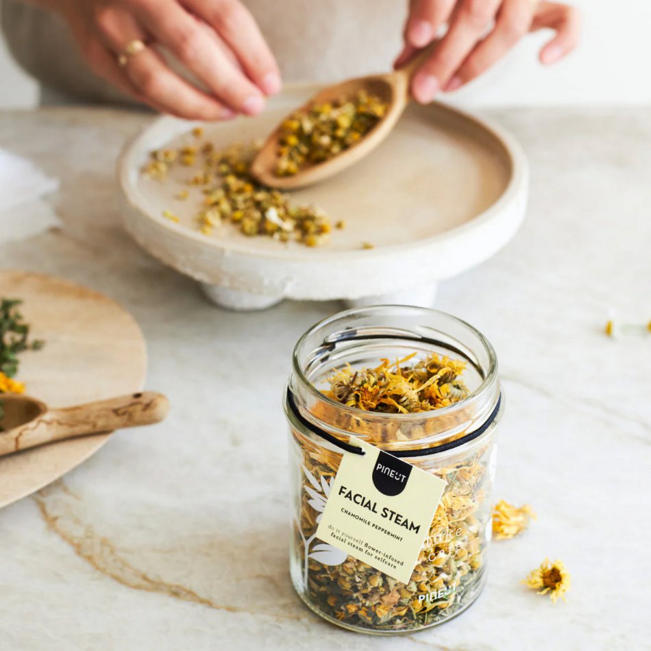 Pineut Facial Steam jar hamomile Peppermint